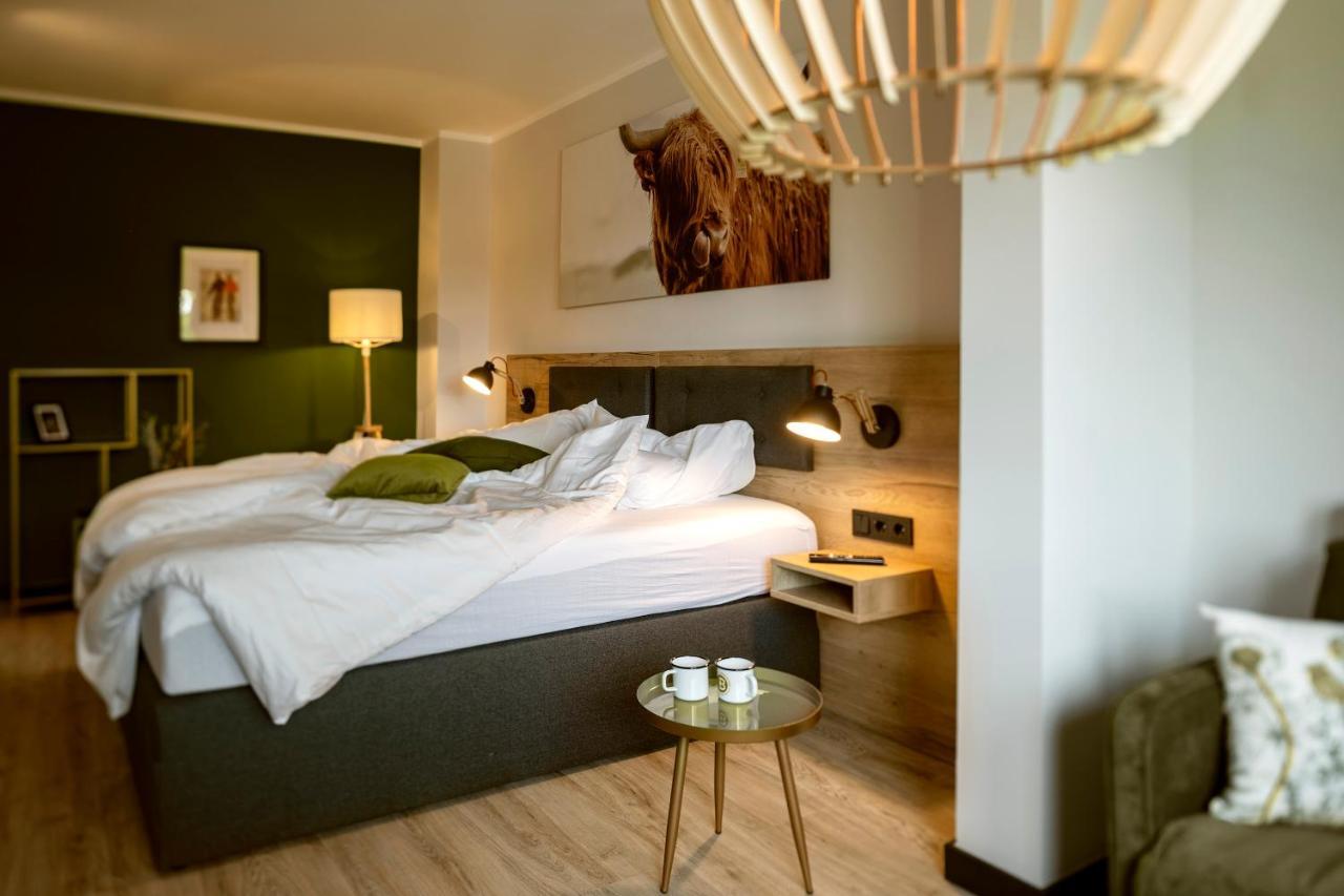 Berg Und Tal Hotel & Apartments ブラウンラーゲ エクステリア 写真