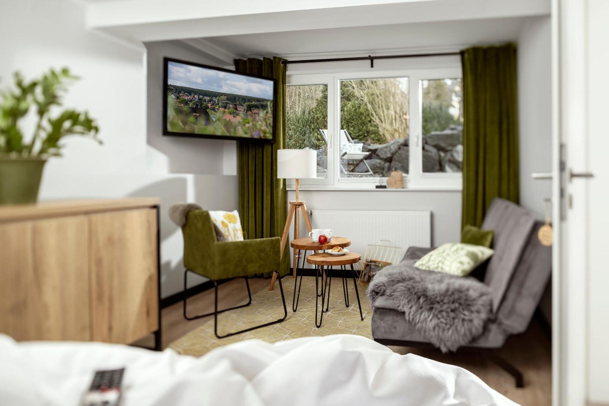 Berg Und Tal Hotel & Apartments ブラウンラーゲ エクステリア 写真