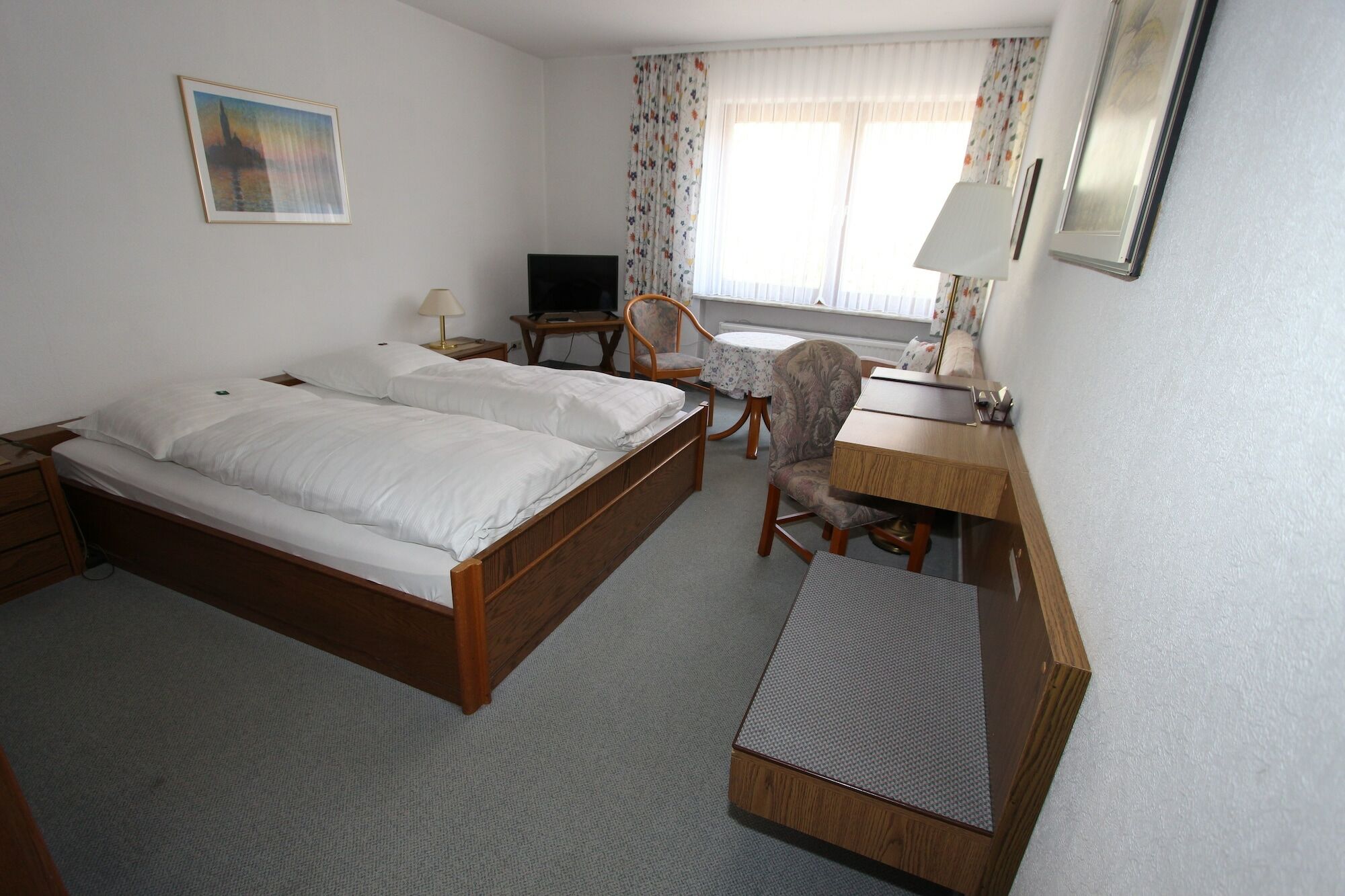 Berg Und Tal Hotel & Apartments ブラウンラーゲ エクステリア 写真